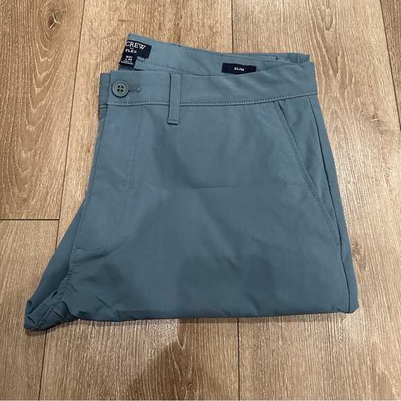 JCrew factory Tech Chino size 31x30 slim fit - Picture 4 of 4